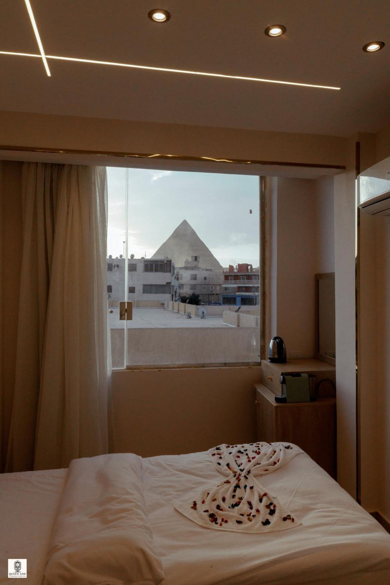 Queen Ash Pyramid View Inn Kafret el-Gabal Exteriör bild