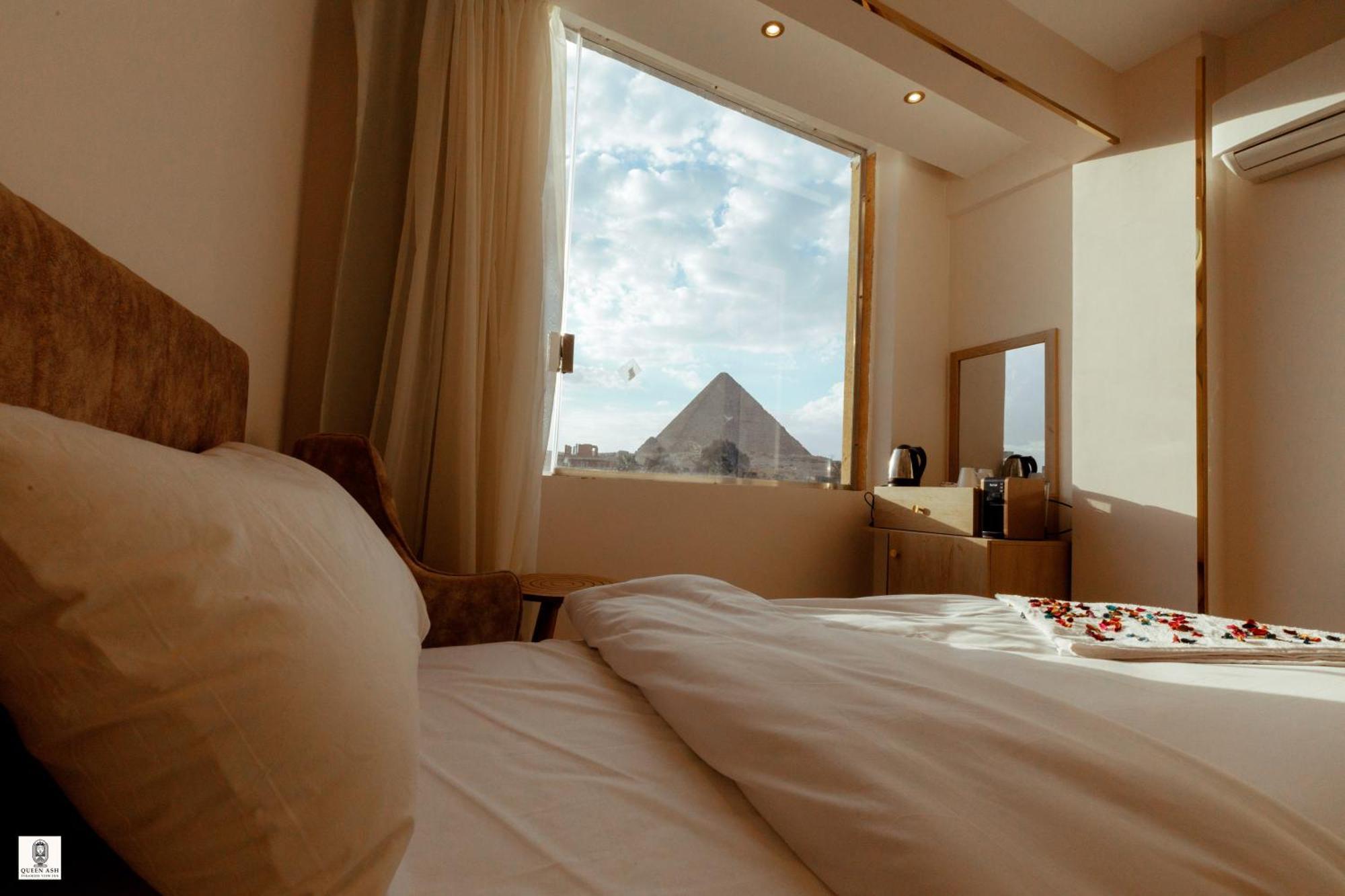 Queen Ash Pyramid View Inn Kafret el-Gabal Exteriör bild